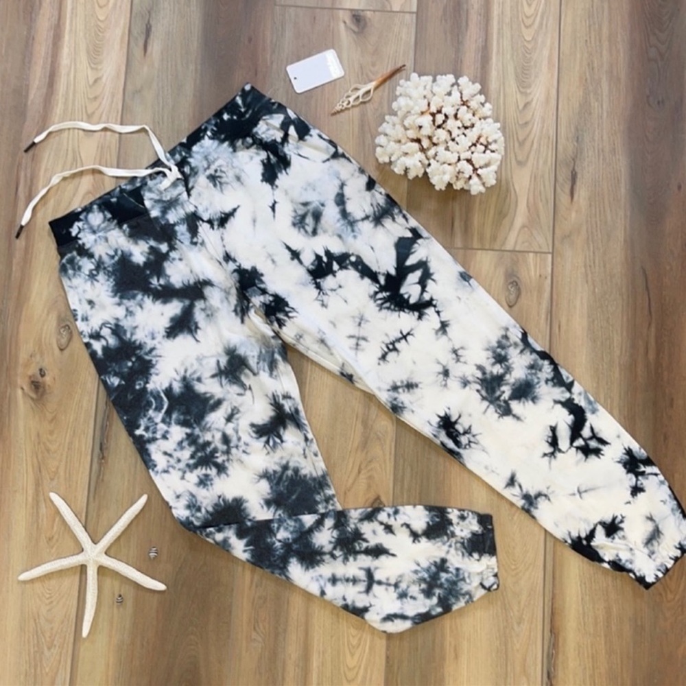 🌴🔆PJ SALVAGE- TIE DYE BLACK SWEATPANTS 🔆🌴 - Picture 2 of 8